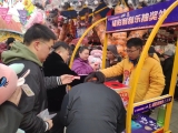 做公益中大奖！北京福彩走进京城庙会