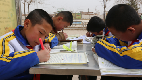 甘肃福彩关爱留守儿童