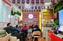 双色球12亿元大派奖期间重庆彩民热情高涨