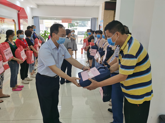 广西福彩慰问活动1 广西福彩慰问活动1