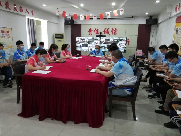 诸葛亮务虚会 诸葛亮务虚会