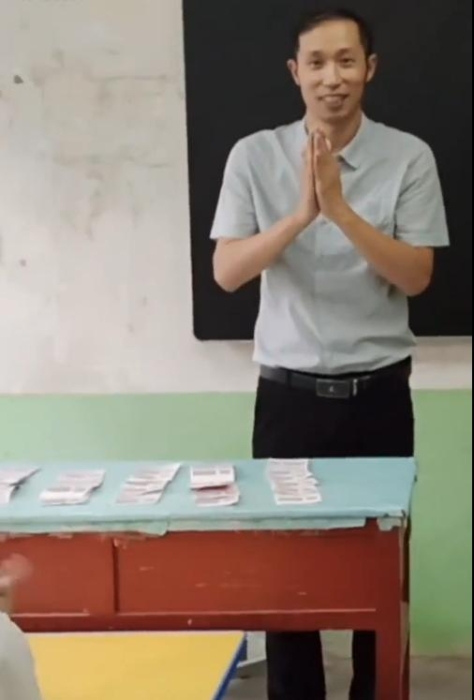 高三数学老师高考前送全班学生彩票1