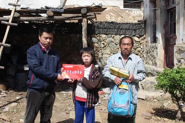 牢记公益使命初心 开展多样化志愿服务活动3