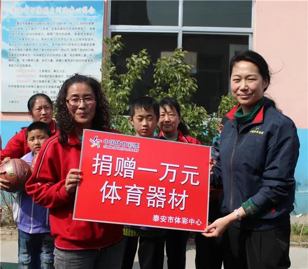 牢记公益使命初心 开展多样化志愿服务活动4