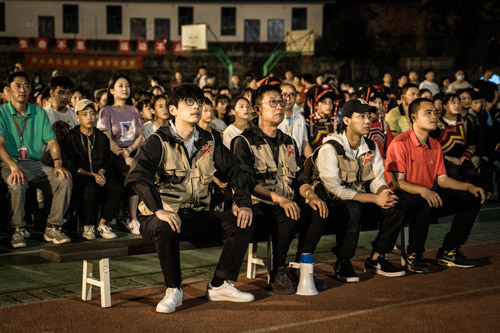 《温暖有光放映队》走进四川4