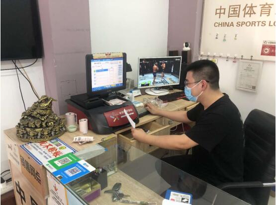 葫芦岛幸运儿现身兑现1658万大奖3