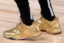 浓眉:穿上科比战靴时就感觉自己和老科一样