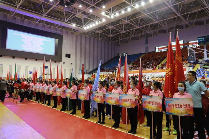 海南体彩助力第十一届海南省老年人运动会开幕2 海南体彩助力第十一届海南省老年人运动会开幕2