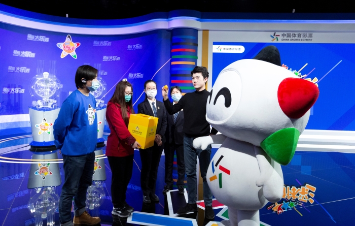 全透明精彩！媒体见证团探秘体彩开奖全流程4