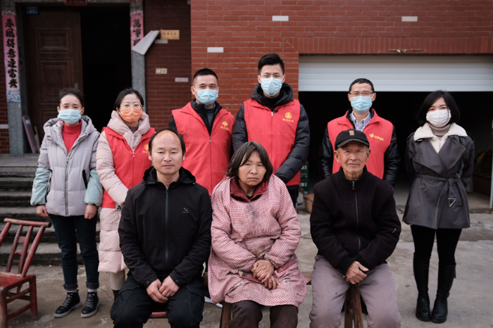 湖州开展“福彩有爱—主播送温暖”慰问活动1、 湖州开展“福彩有爱—主播送温暖”慰问活动1、