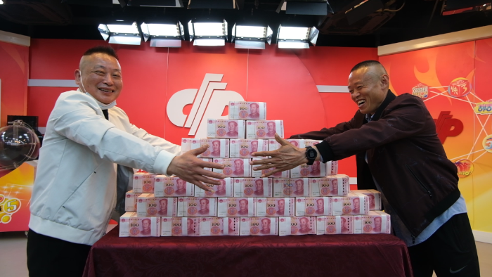 黄冈蕲春14彩民分享540万元双色球大奖6