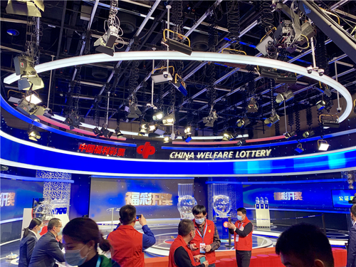 山东观摩团见证双色球大奖诞生2