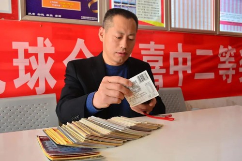 披星戴月二十载 用7200个日夜诠释“敬业”2