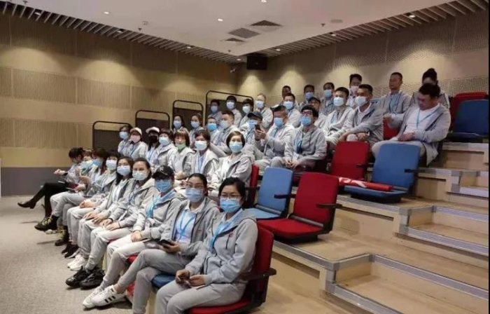 义乌福彩“走近双色球”观摩团现场体验开奖过程2