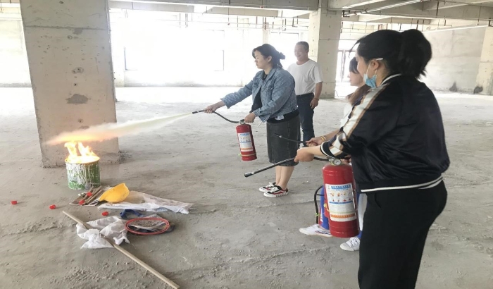 天水市福彩中心开展消防应急演练活动1