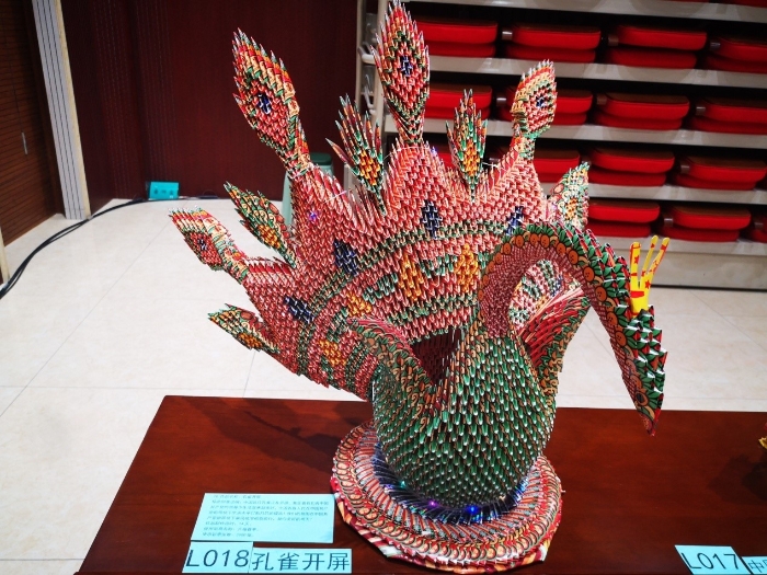 新疆福彩举行即开票手工艺品大赛评选活动9 新疆福彩举行即开票手工艺品大赛评选活动9