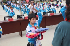 我为群众办实事——福彩“圆梦”走进临洮开展关爱困境儿童捐助活动