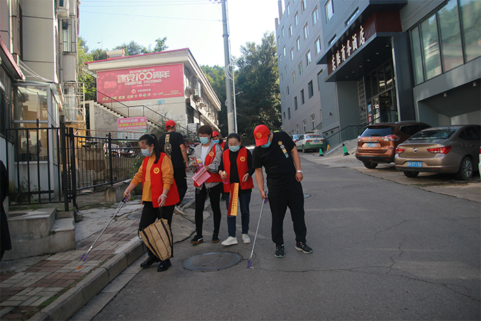 承德市福彩中心开展爱国卫生志愿服务活动1