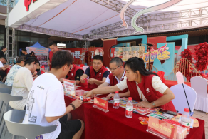 甘肃省福彩中心开展刮刮乐促销地推活动