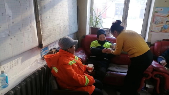 寒冬来袭 福彩暖心