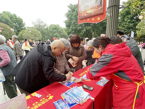 福彩刮刮乐走进福利院5 福彩刮刮乐走进福利院5