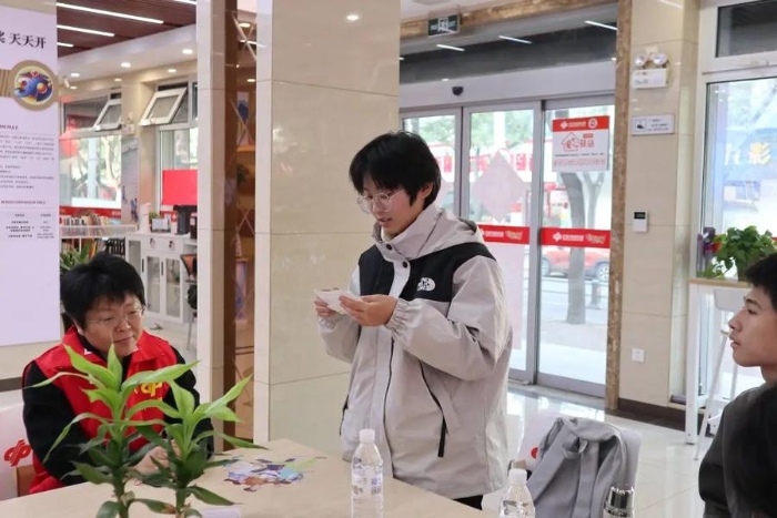 第八届“为福添彩·福利彩票圆梦大学生行动”座谈会4 第八届“为福添彩·福利彩票圆梦大学生行动”座谈会4