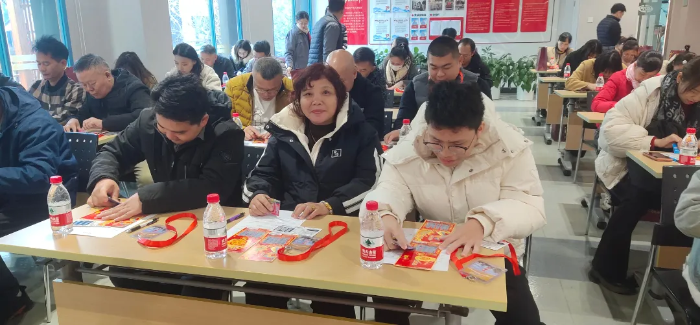 零距离观摩刮刮乐彩票诞生1 零距离观摩刮刮乐彩票诞生1