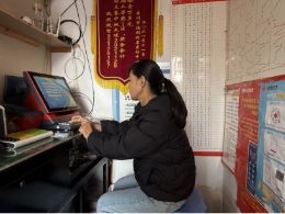 泰州32120157“夫妻站”：守着站点也是守着家