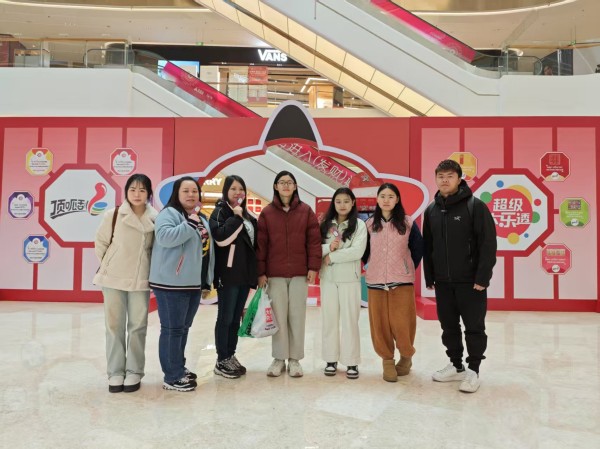 09-25-140570209576182 09-25-140570209576182