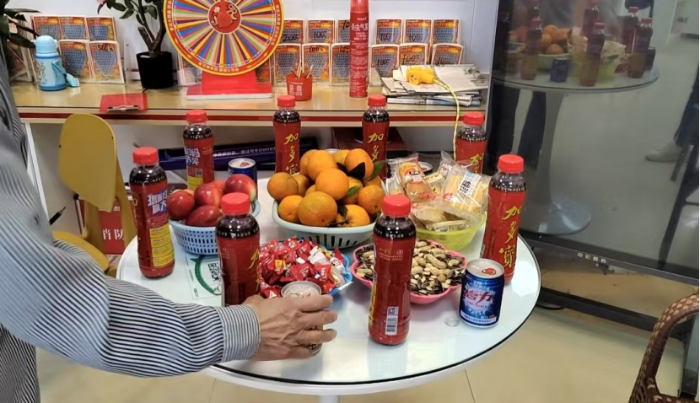 【福彩东说念主物】十年死守，以诚筑梦(1)577