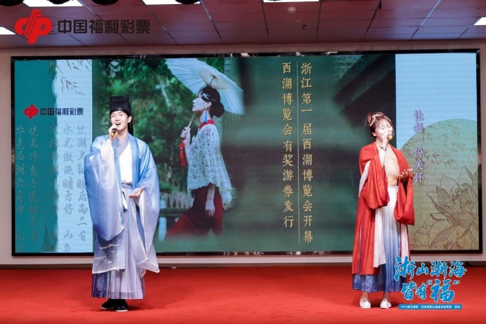 00301211803_39615c7a