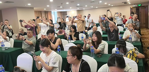 5927760549c047daad2df29d226c19c1