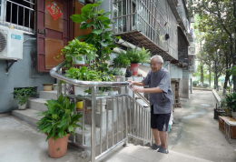 从战场烽火到福彩暖阳，九旬抗美援朝老兵家庭适老化改造焕新颜