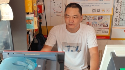 从边防卫士到“暖心站长”的18年坚守