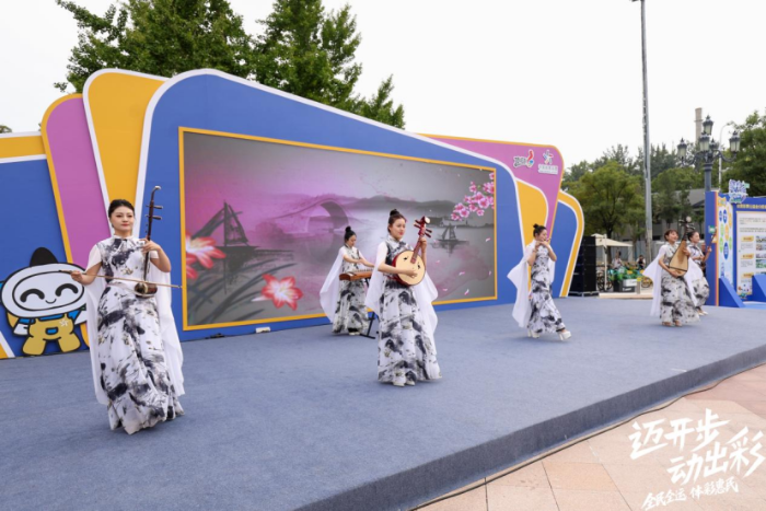 【0924发布】新“迈开步,动出彩”点亮蓝色港湾 北京体彩品牌推广活动圆满落幕434 【0924发布】新“迈开步,动出彩”点亮蓝色港湾 北京体彩品牌推广活动圆满落幕434