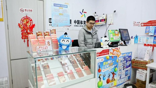 20251106115925_8151 20251106115925_8151