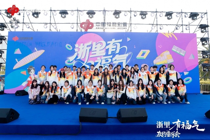 00301221378_7daca6dd 00301221378_7daca6dd