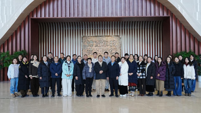 1767867306279093512 1767867306279093512