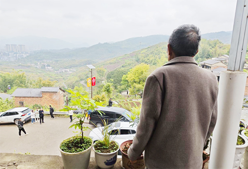 94d2df2ac2df49dd9b47ece1cf81c4b2