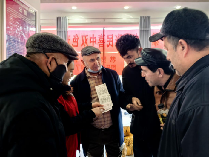 弘扬雷锋精神 践行福彩担当 伊犁州福彩中心暖心服务基层群众(2026.03.16发布)649 弘扬雷锋精神 践行福彩担当 伊犁州福彩中心暖心服务基层群众(2026.03.16发布)649