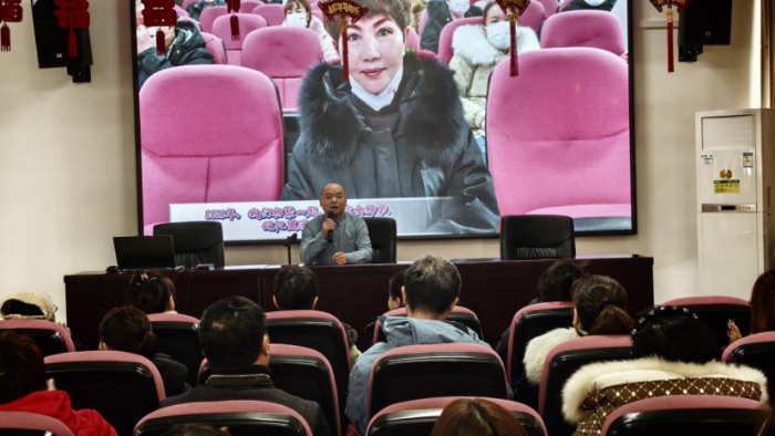 魅力福彩绽芳华 民族团结暖油城--克拉玛依市福彩中心开展“魅力福彩·花漾暖春”双节主题活动(2026.03.17发布)468 魅力福彩绽芳华 民族团结暖油城--克拉玛依市福彩中心开展“魅力福彩·花漾暖春”双节主题活动(2026.03.17发布)468