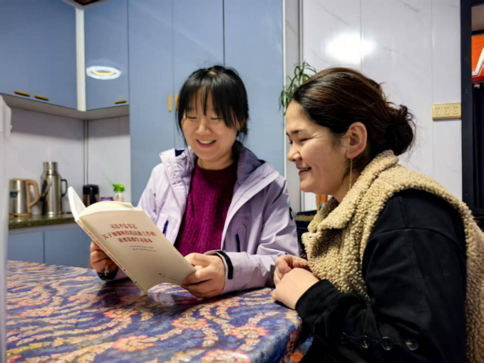 民族团结一家亲 公益福彩暖人心——伊犁州福彩中心公益行动情暖困难儿童(2026.01.21发布)220 民族团结一家亲 公益福彩暖人心——伊犁州福彩中心公益行动情暖困难儿童(2026.01.21发布)220