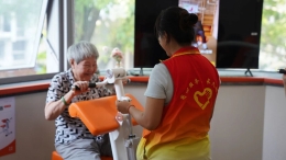公益福彩守护银发！当“银发浪潮”遇上 “广州温度”，变“养老”为“享老”的羊城答卷