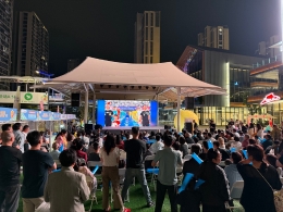 泰州体彩“百场看球”第二现场走进凤城悦天地