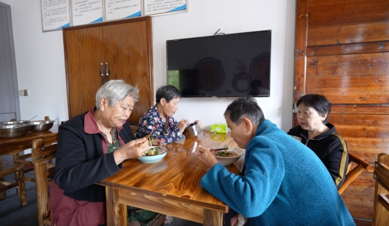 福彩公益金助力老年助餐服务升级，守护“舌尖上的幸福晚年”